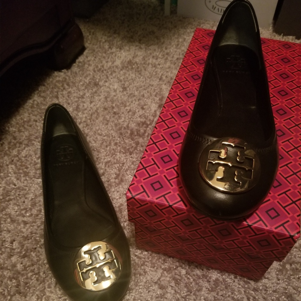 Tory Burch Flats ** SOLD**